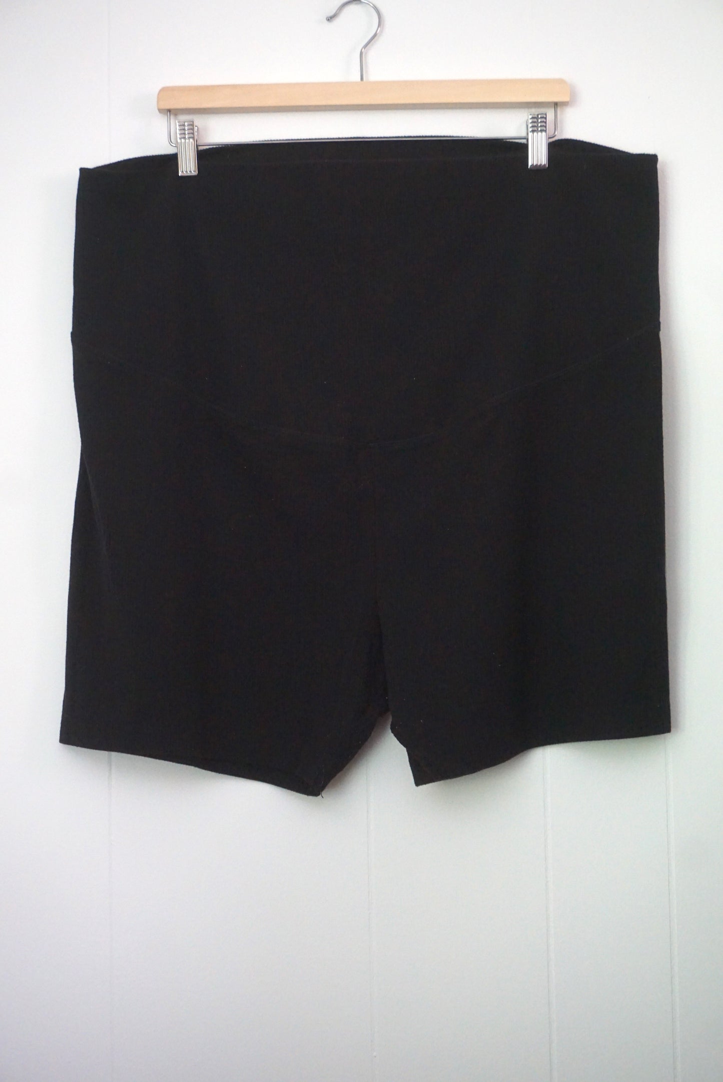 Short - Très très grand